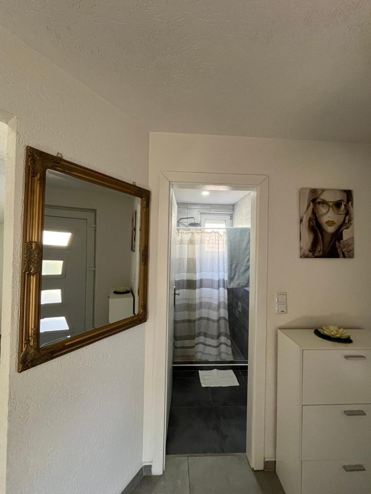 Apartman All Seasons Hotonj Exterior foto
